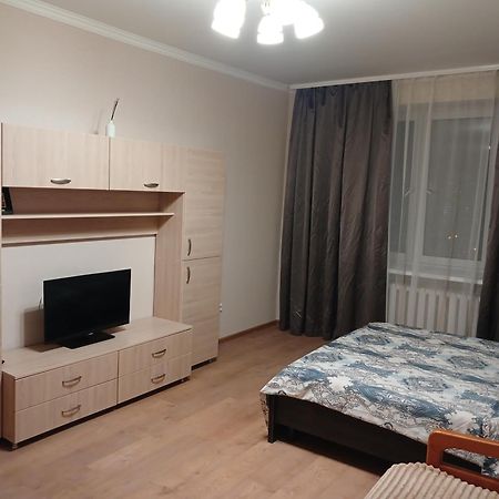 Appartamento Cosy Flat Kiev Esterno foto