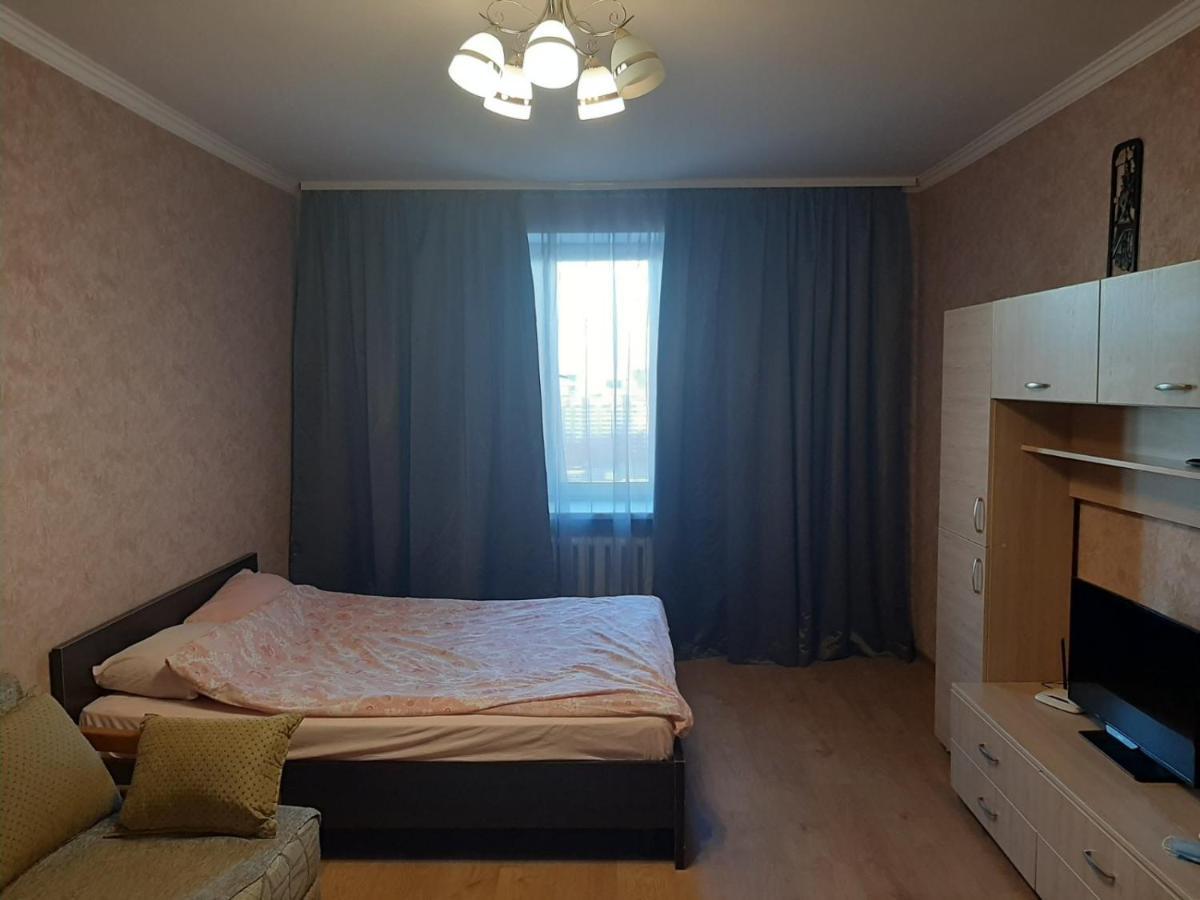 Appartamento Cosy Flat Kiev Esterno foto